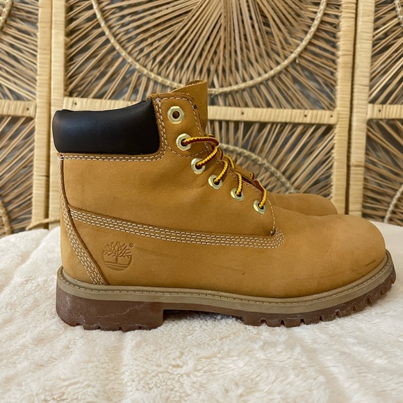 Timberland Junior premium 6-inch waterproof boots in wheat/ yellow - Picture 4 of 7